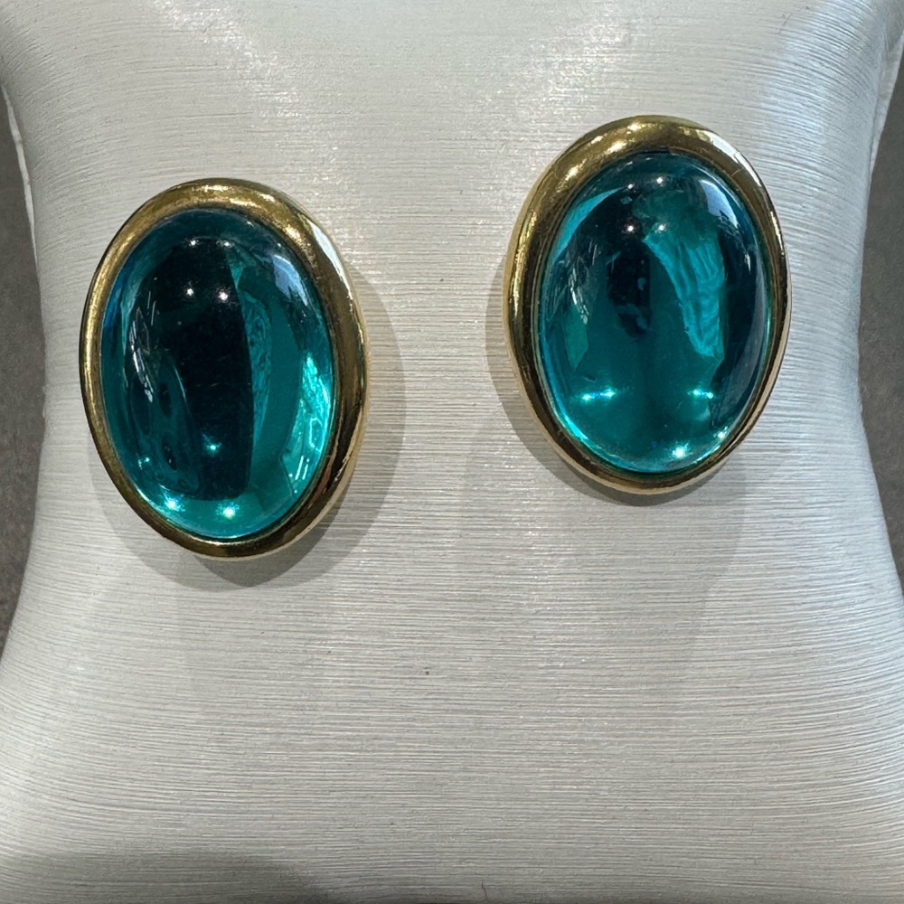 Trifari Vintage Pierced Turquoise Lucite Cabochon
Earrings Goldtone